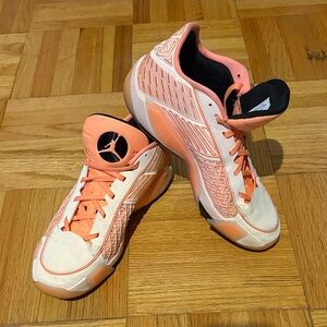 Jordan Men's Peach and White Athletic Shoes